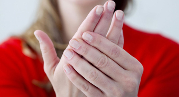 10 consejos para el cuidado de manos y pies para la artritis psoriásica