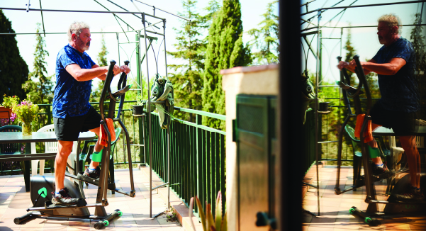 Is elliptical good for knees cheap