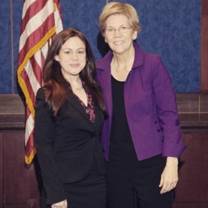 Anna con la senadora Warren