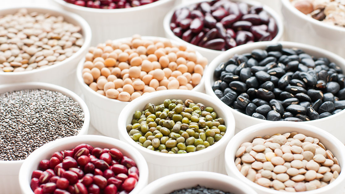 frijoles crudos variados